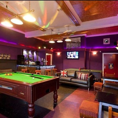 Foresters Inn Contractors Own Apartment - City Centre By Victoria Centre Shopping Centre - Your Own 7 Double Bedrooms Private Apartment With 3 Bathrooms And Snooker Room - Full Kitchen - Outdoor Parking For Cars Or Vans At Five Pounds A Day Nottingham Esterno foto