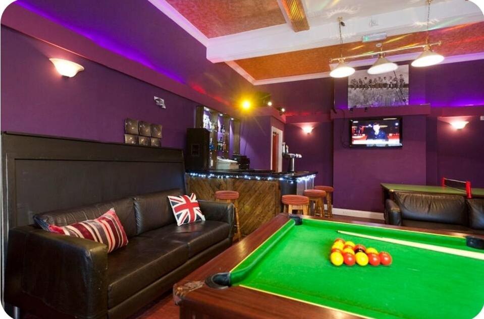 Foresters Inn Contractors Own Apartment - City Centre By Victoria Centre Shopping Centre - Your Own 7 Double Bedrooms Private Apartment With 3 Bathrooms And Snooker Room - Full Kitchen - Outdoor Parking For Cars Or Vans At Five Pounds A Day Nottingham Esterno foto